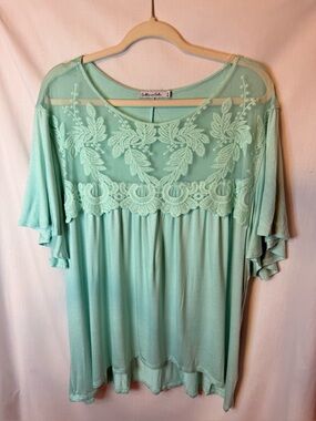 Culture Code 
Size 1x
 Mint Lace Yoke Flutter Sleeve Top